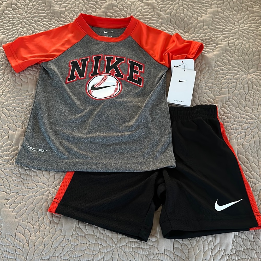 Nike boys dri fit shorts set
